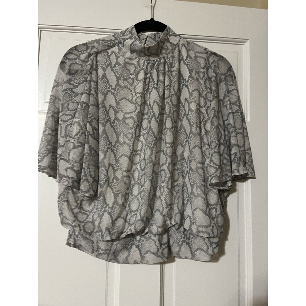 Jennifer Lopez Women’s Gray/White Snake Print Mock Neck Button Blouse L